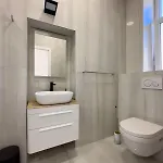 شقة Center