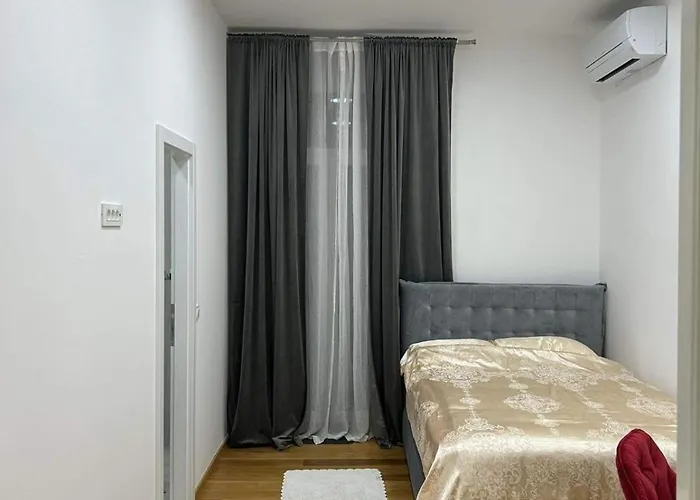 Center * 풀라